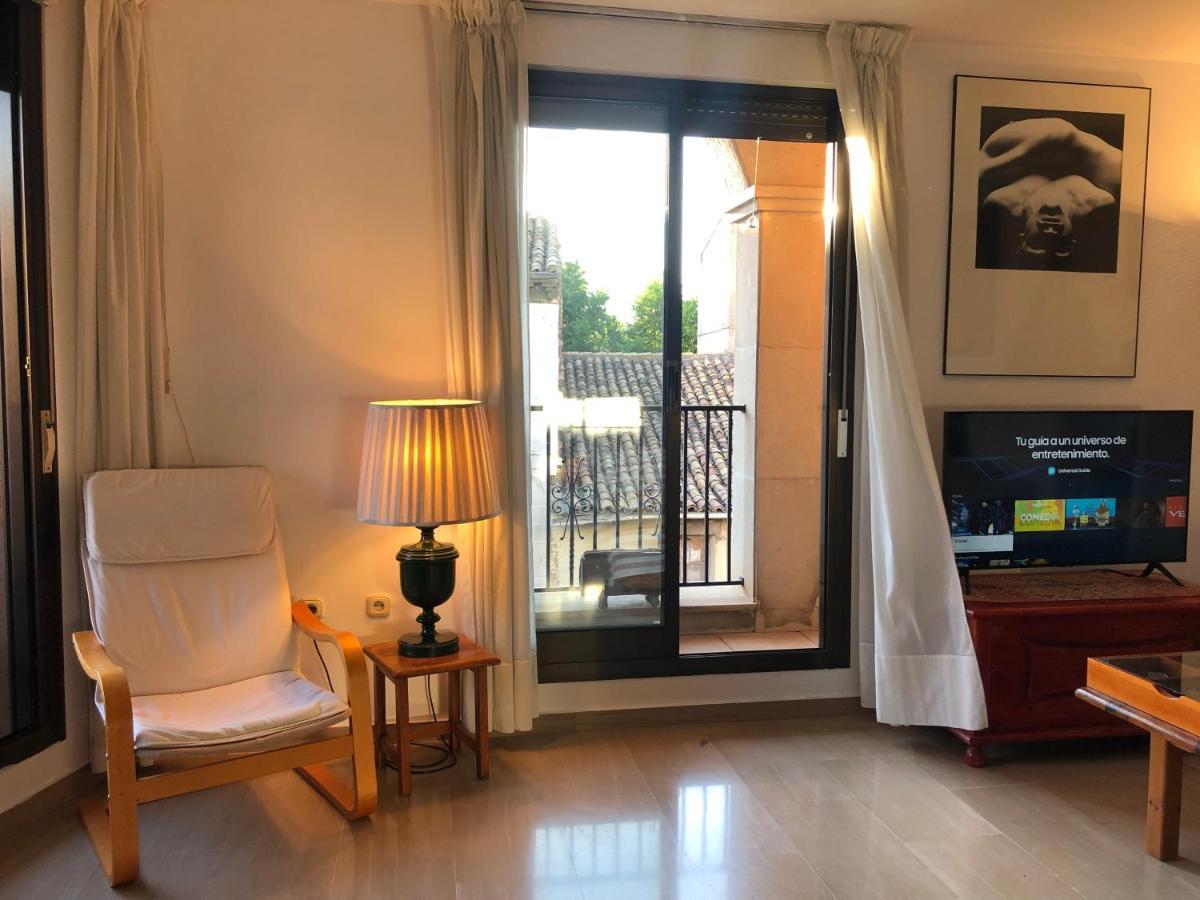 Loft Acogedor Con Terraza Y Parking En El Centro Leilighet Huesca Eksteriør bilde